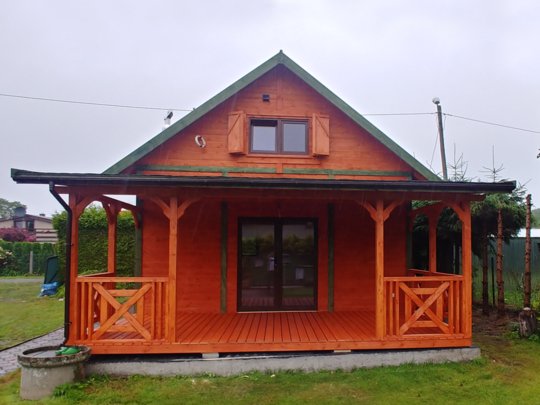 domek z tarasem Olaf drewniany