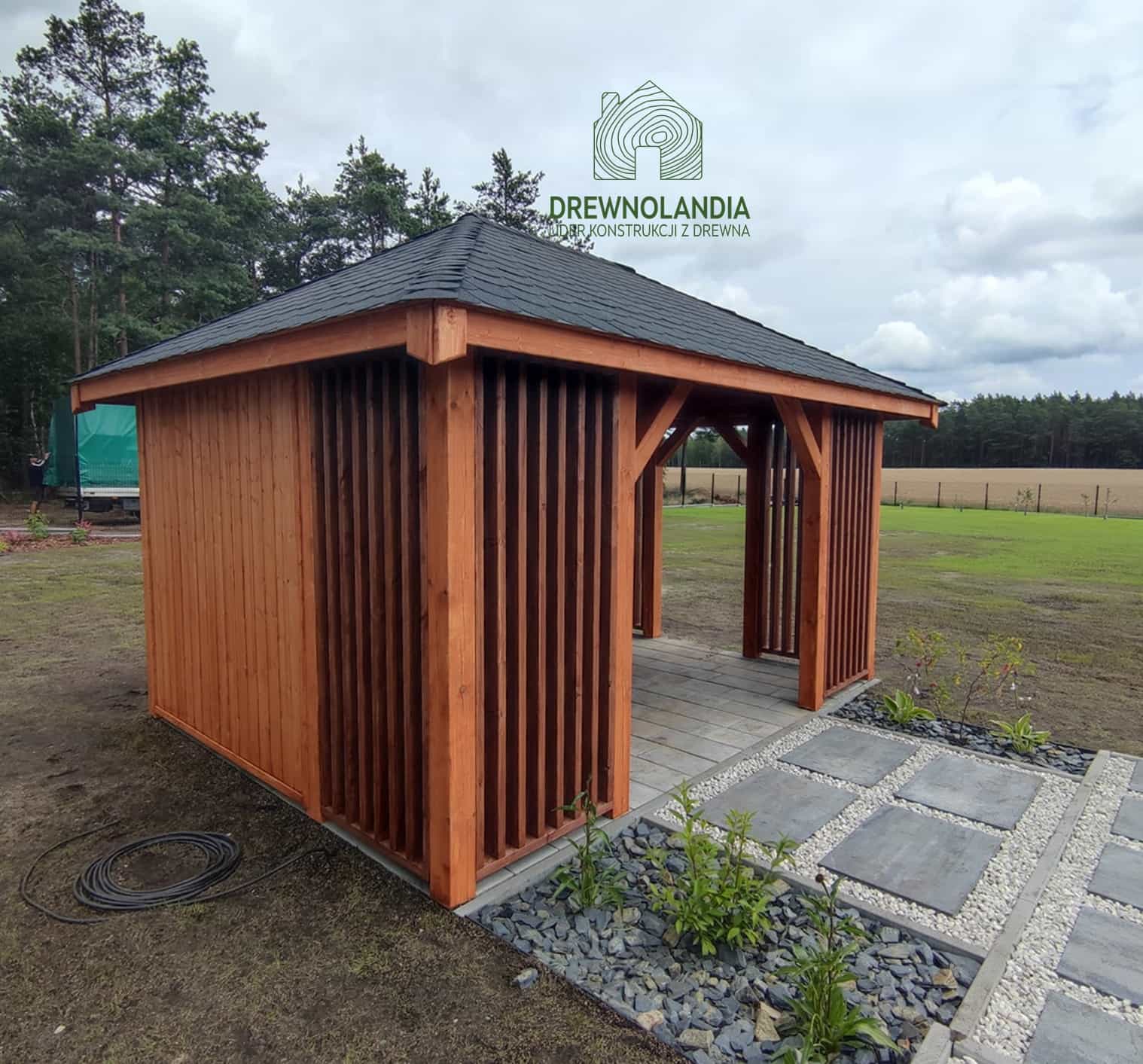 Branda 4x4 m – drewniana altanka do ogrodu