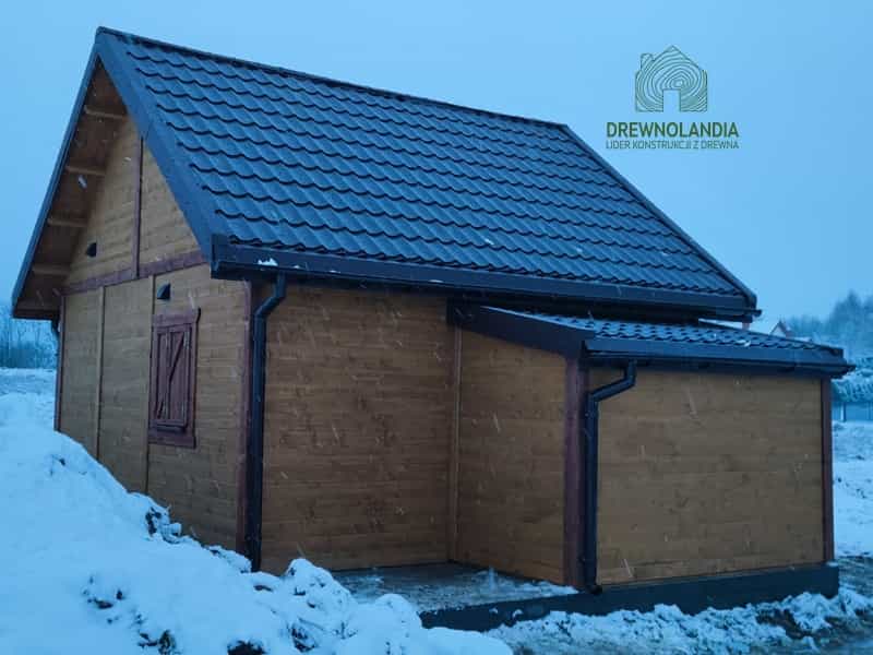 Duży domek rekreacyjny CRA2 – całoroczny model z tarasem i antresolą