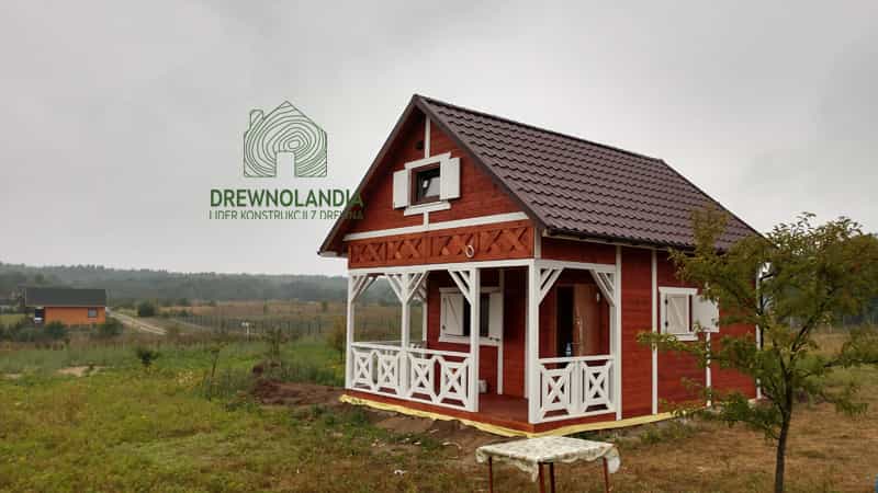 Domek drewniany ogrod