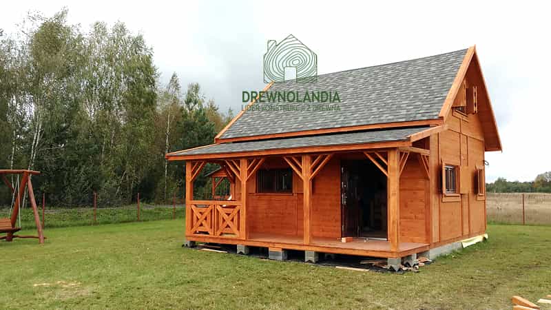 Domek z poddaszem caloroczny