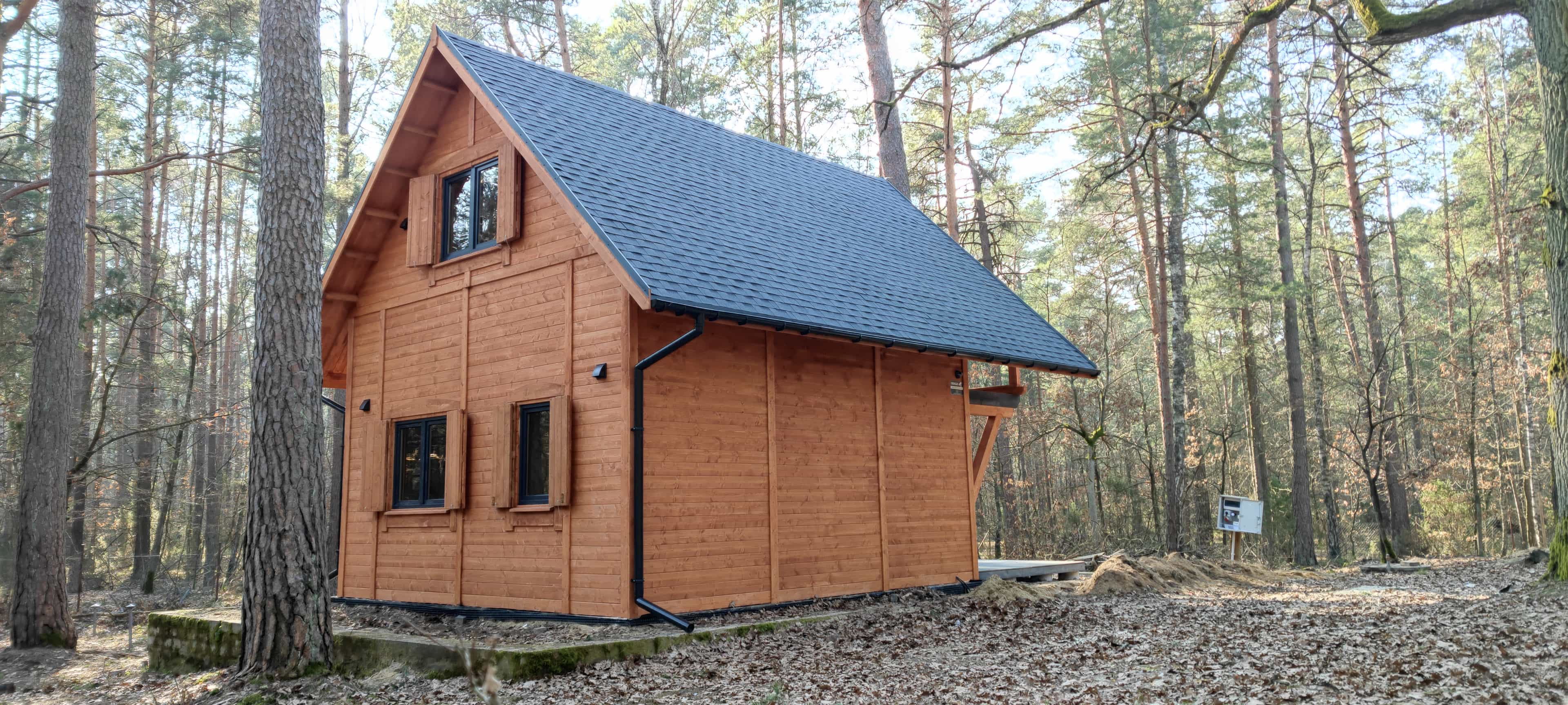Domek CRK10 – przestronny całoroczny projekt z tarasem