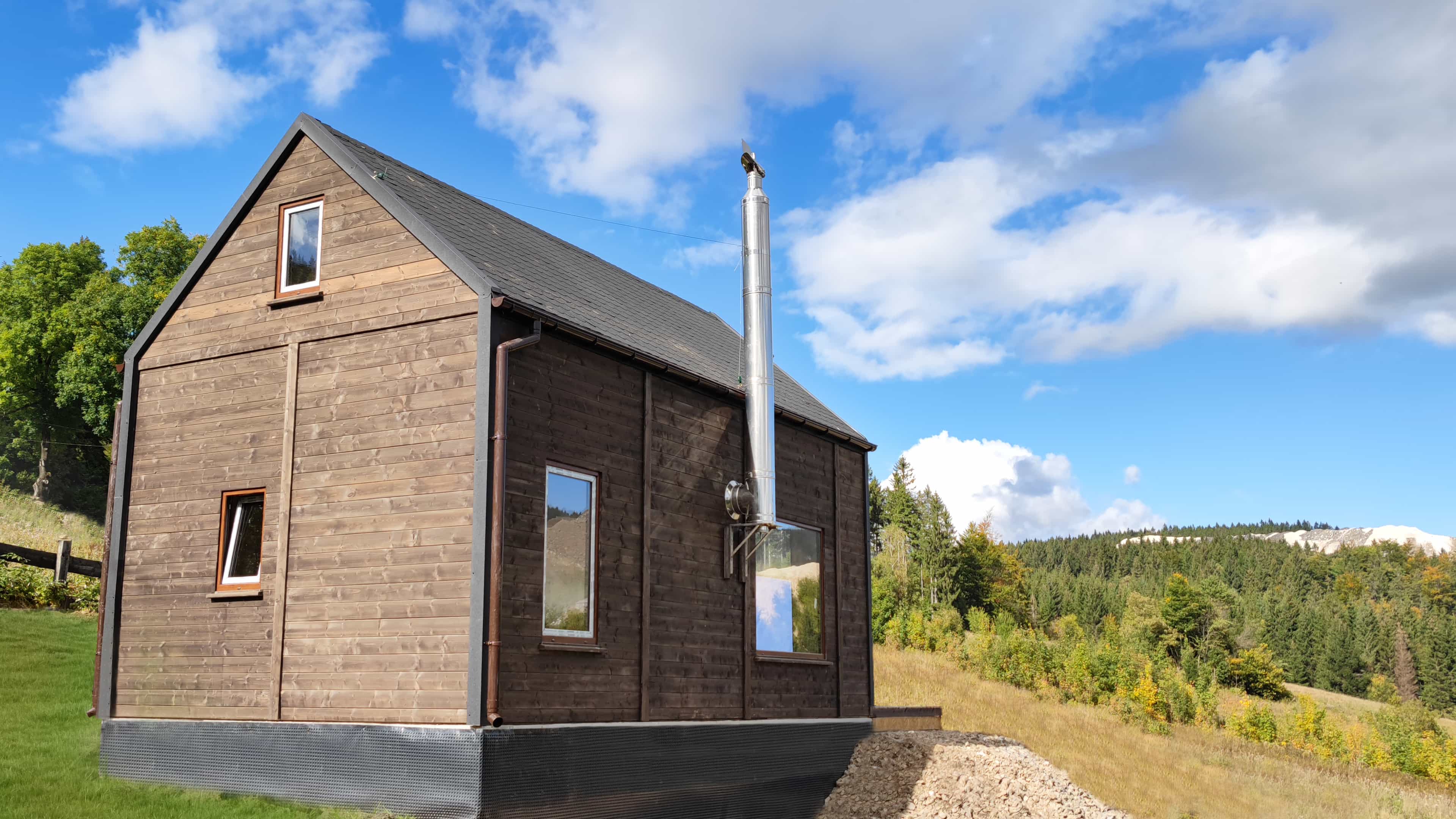 Domek CRK11 – drewniany projekt całoroczny z dużą przestrzenią