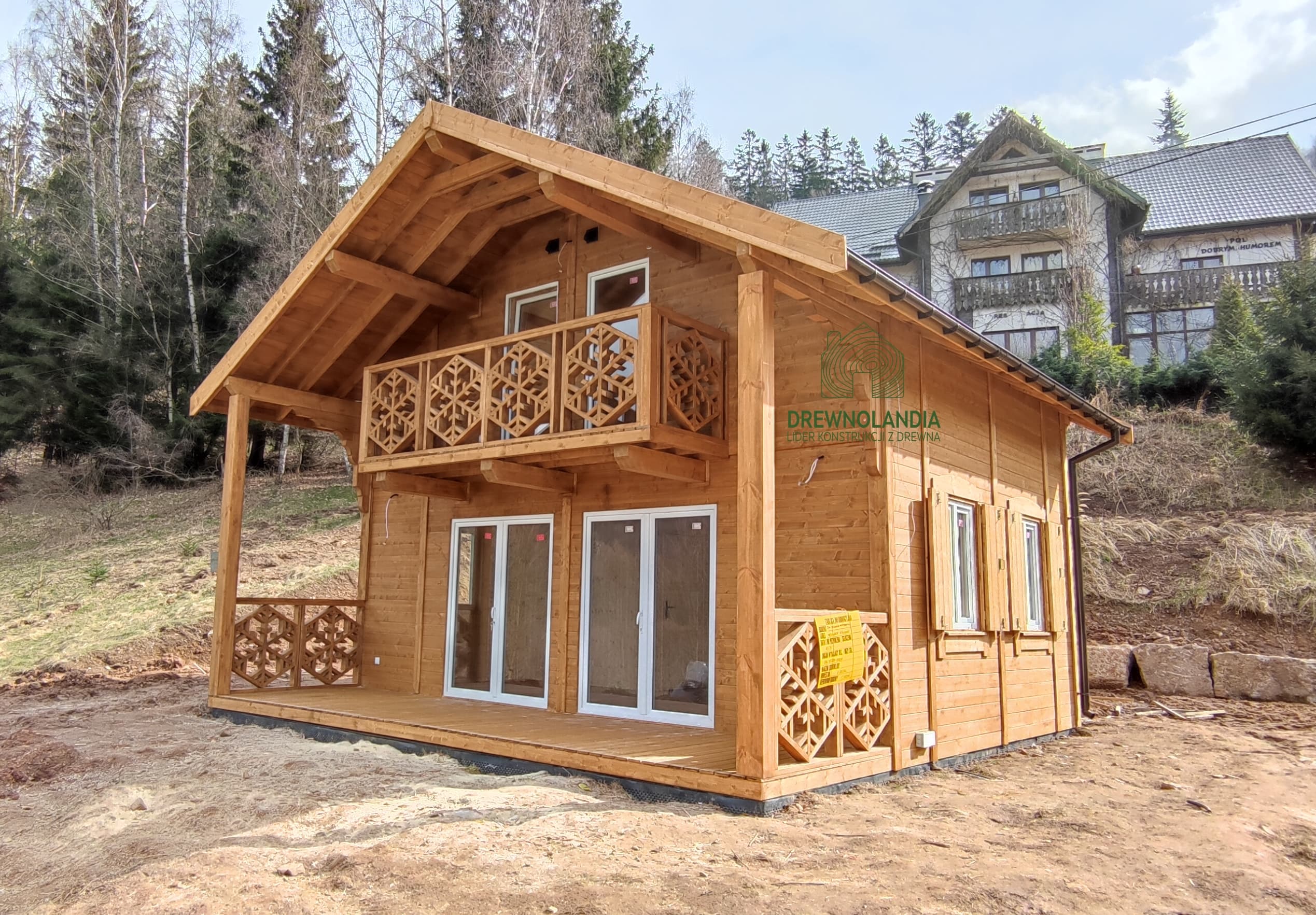 Drewnolandia CRP12 – domek rekreacyjny całoroczny, 35m² z tarasem