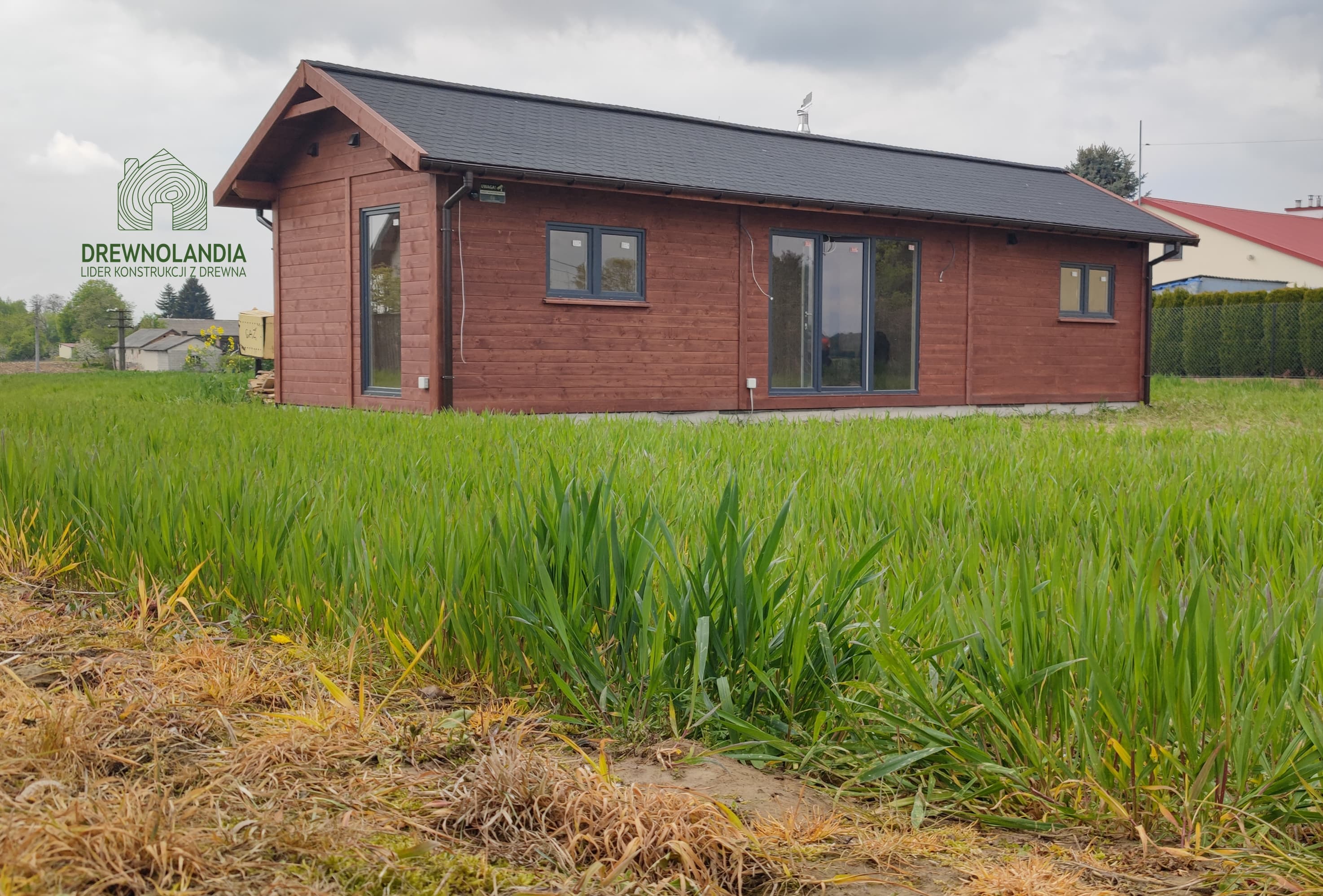 Drewniany domek rekreacyjny całoroczny CRK2 - 48 m²