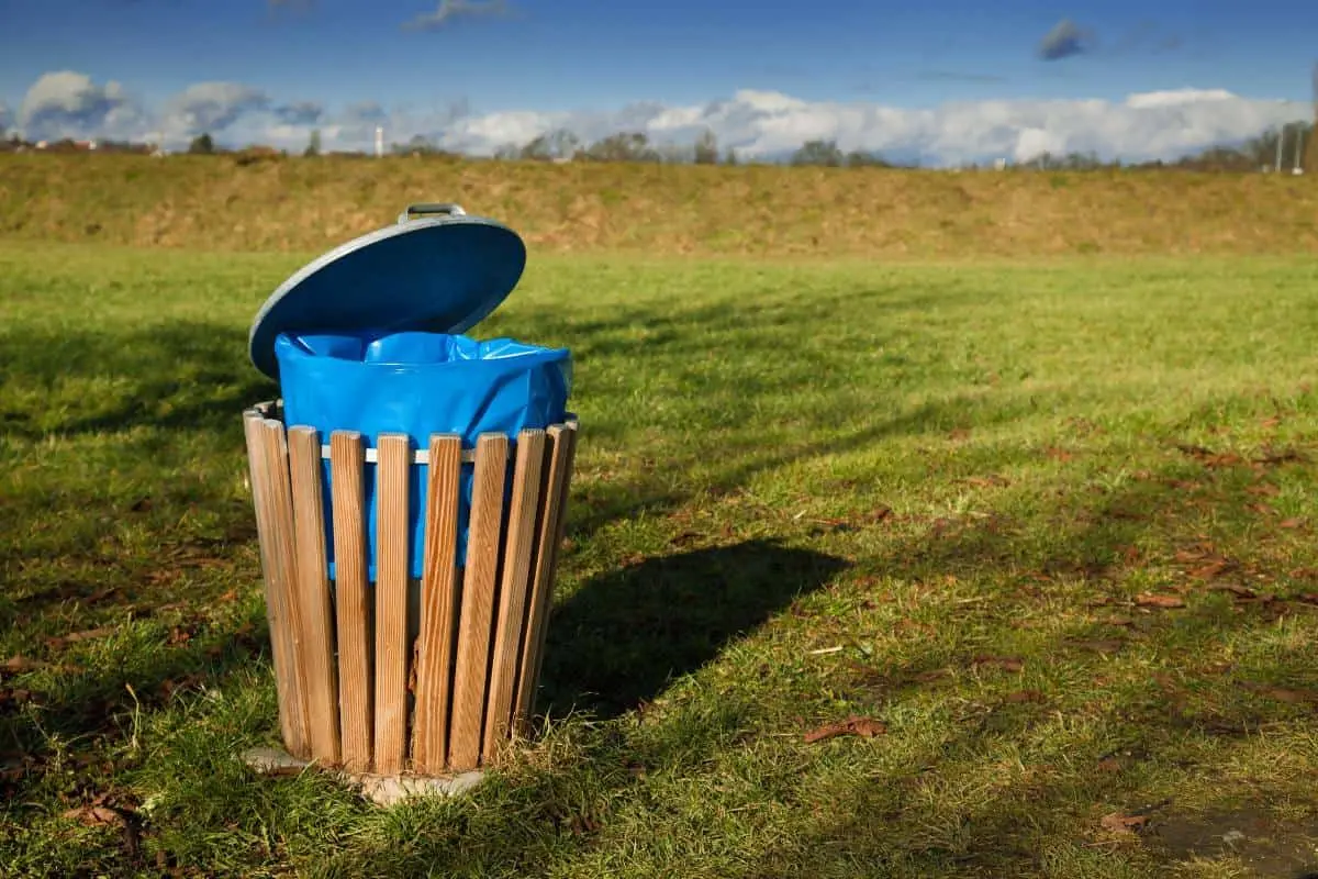 Czy trzeba płacić za śmieci w domku letniskowym?
