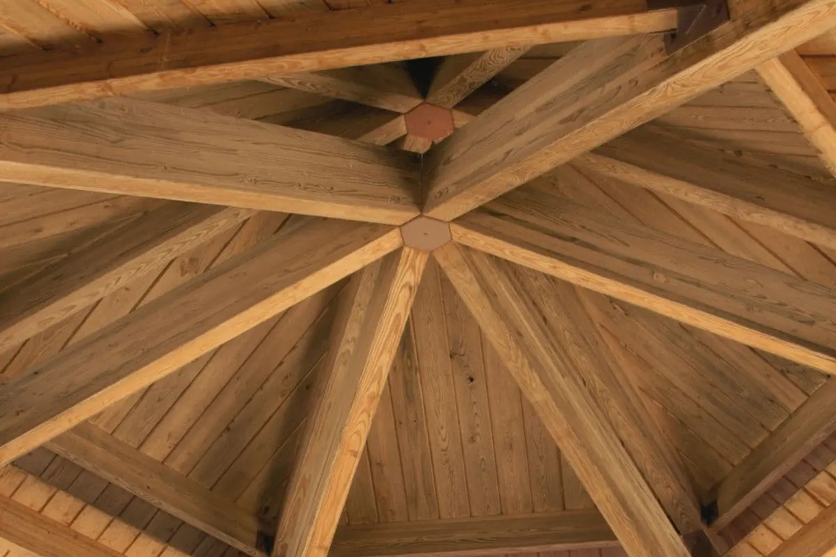 Pokrycie dachu altany