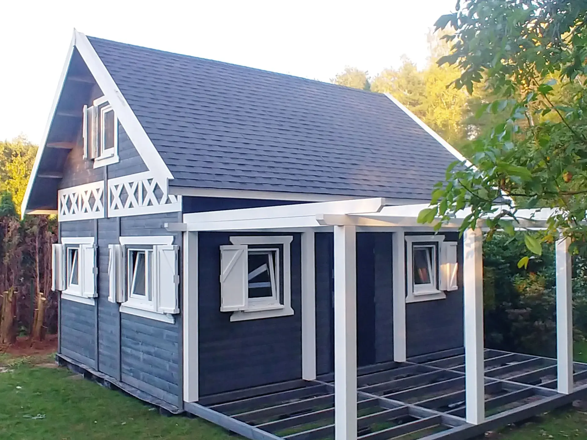 Mały domek na działke rekreacyjną