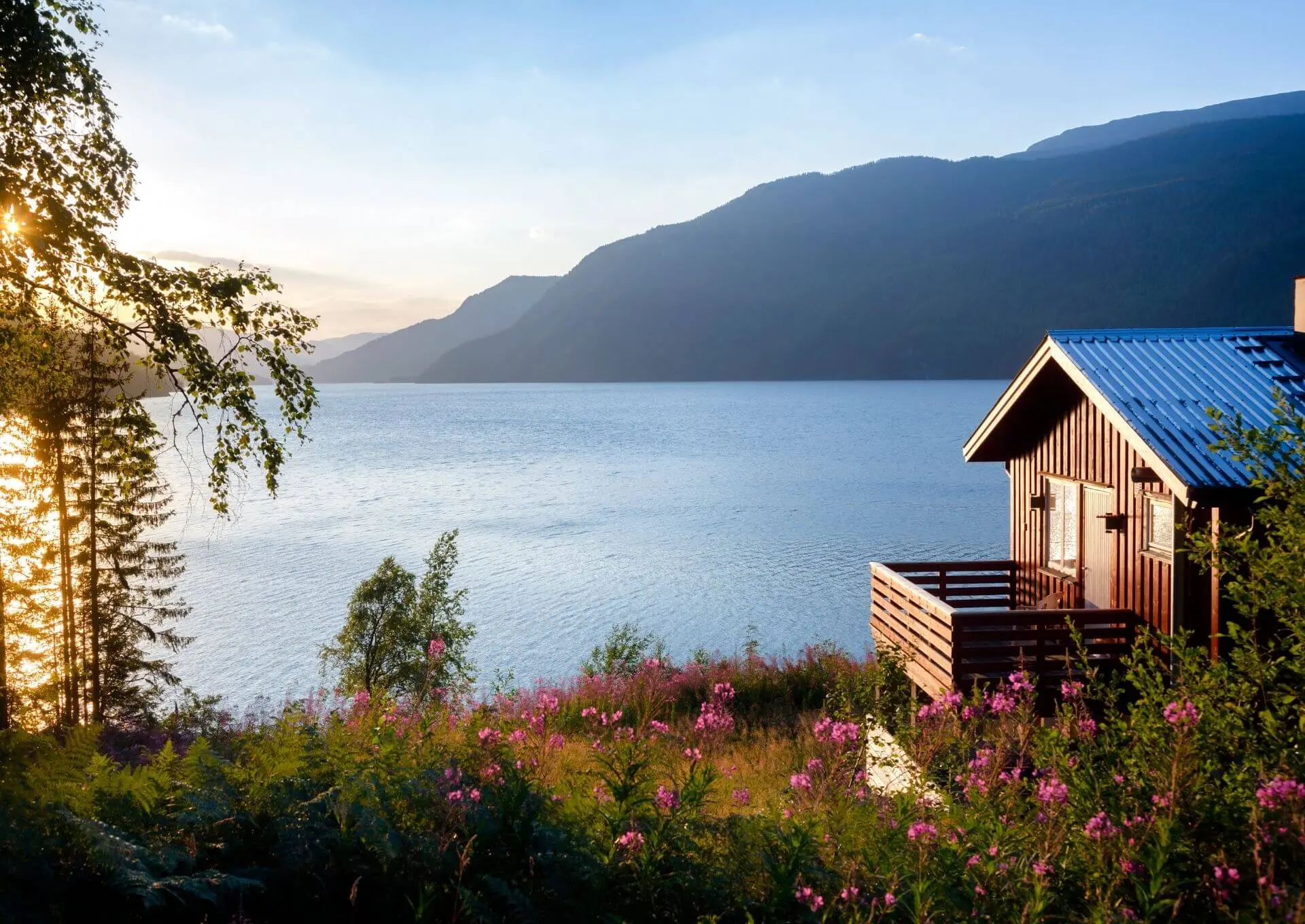 domek letniskowy nad jeziorem 