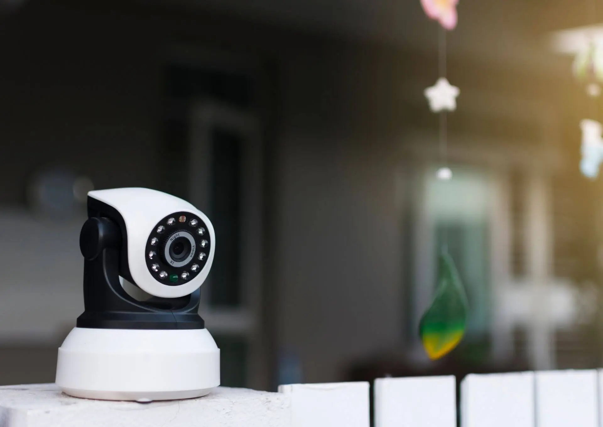 jak zabezpieczyć domek letniskowy przed włamaniem