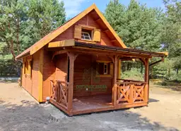 Drewnolandia, Marcel II, domek drewniany z antresolą, 25m², z tarasem
