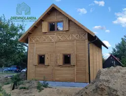 Całoroczny domek CRA8 – drewniany projekt rekreacyjny