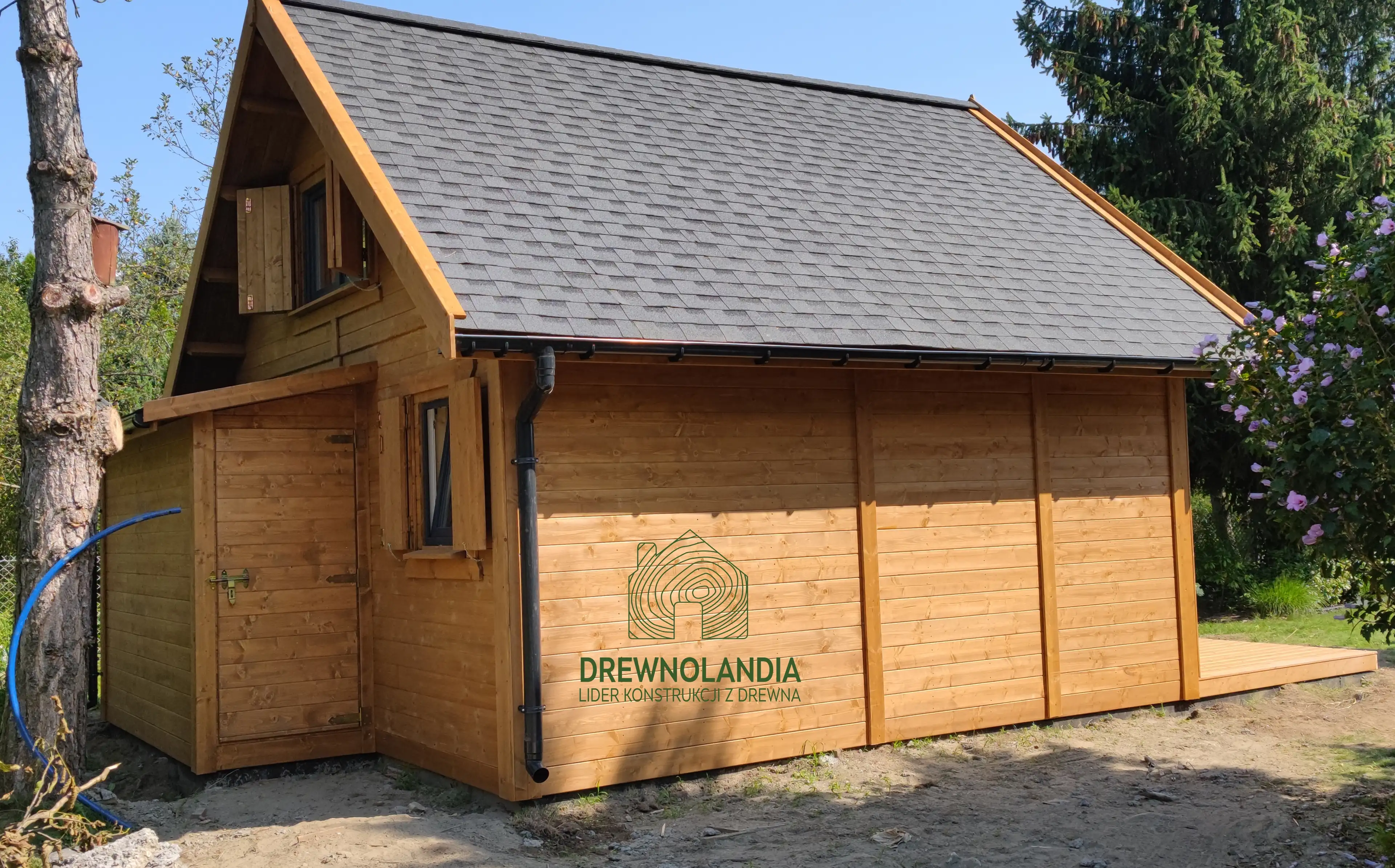 Rekreacyjny domek letniskowy Adam IV – 35m² – na działkę, z tarasem i antresolą