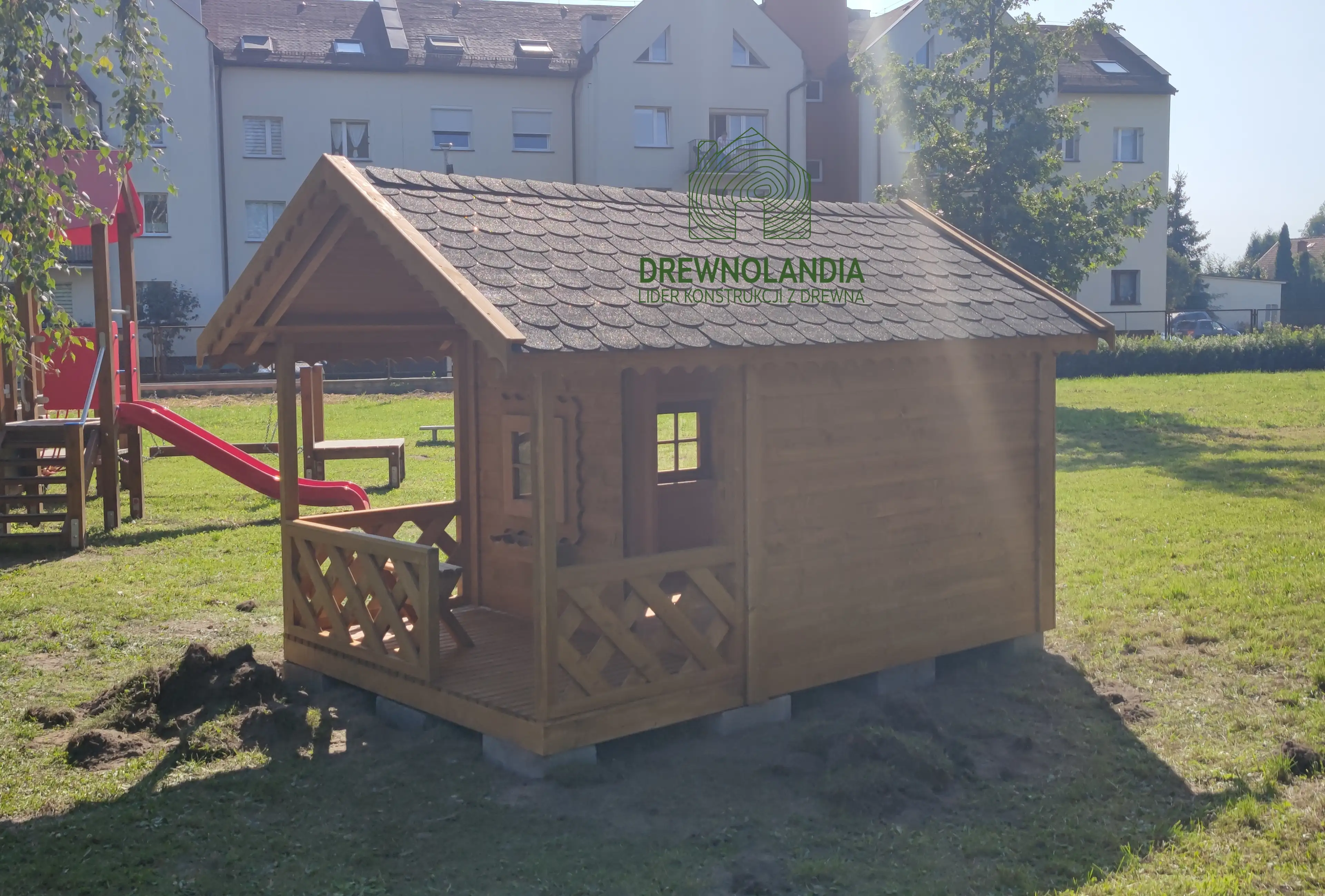 Drewnolandia - domek dla dzieci Kitty III, drewniana konstrukcja