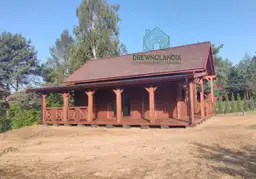 Domek CRK7 – rekreacyjny, przestronny z drewnianą elewacją