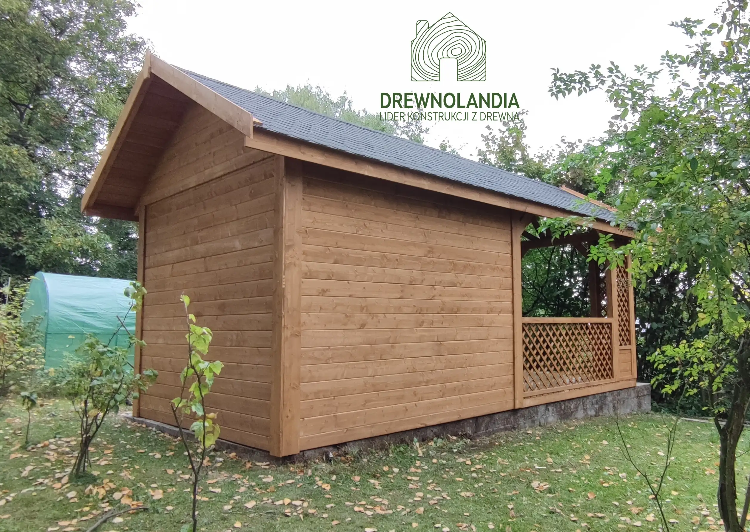 Parterowy domek letniskowy z drewna "Adrian", 6x3m, z tarasem