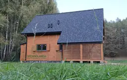 Całoroczny domek CRK10 z drewna o powierzchni 45 m²