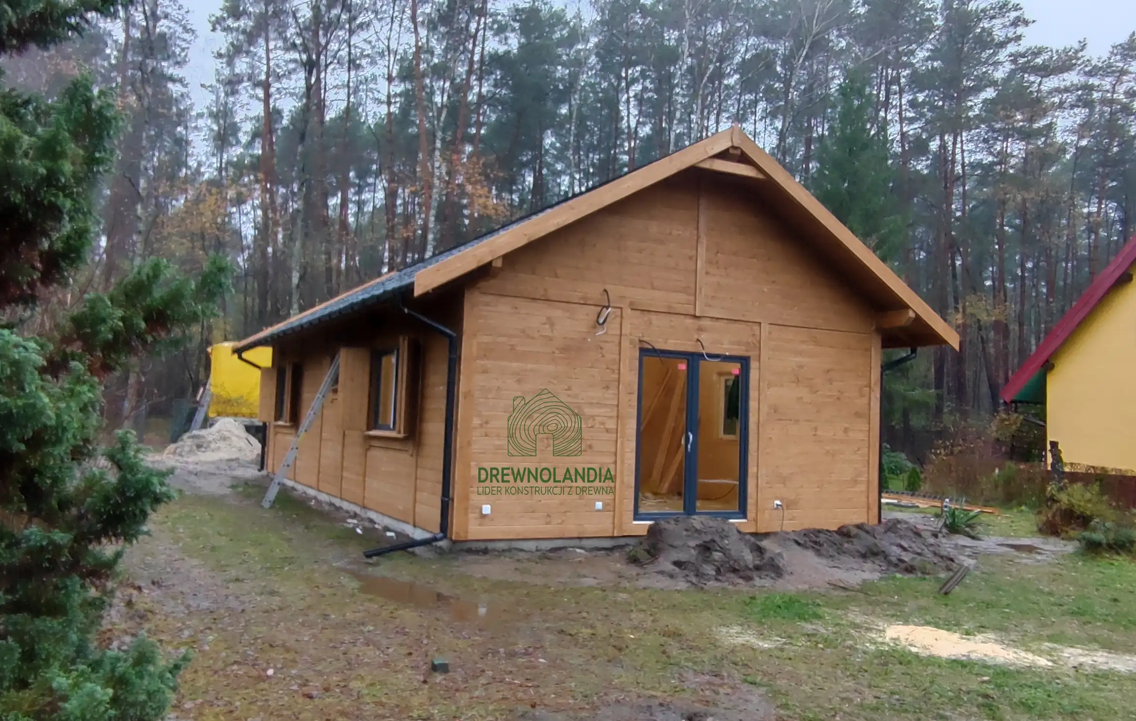 Parterowy domek z drewna Antoni, letniskowy, o powierzchni 70 m²