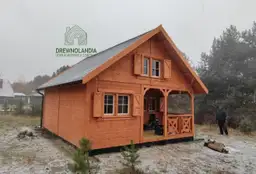 Drewniany domek letniskowy Wiktor IV z antresolą, Drewnolandia, powierzchnia 35m²