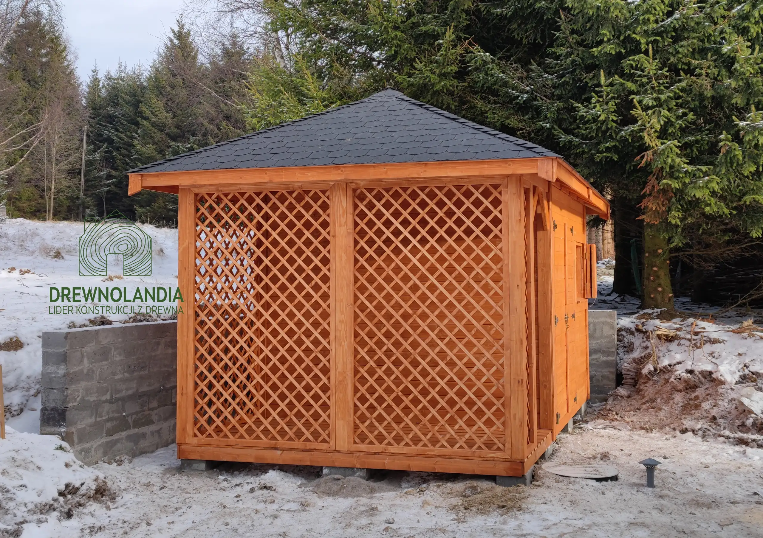 Domek narzędziowy z drewna Kacper - 4,5x3m z drewutnią 