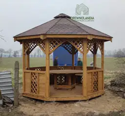 Drewniana altanka ośmiokątna Alicja, idealna na ogród lub działkę