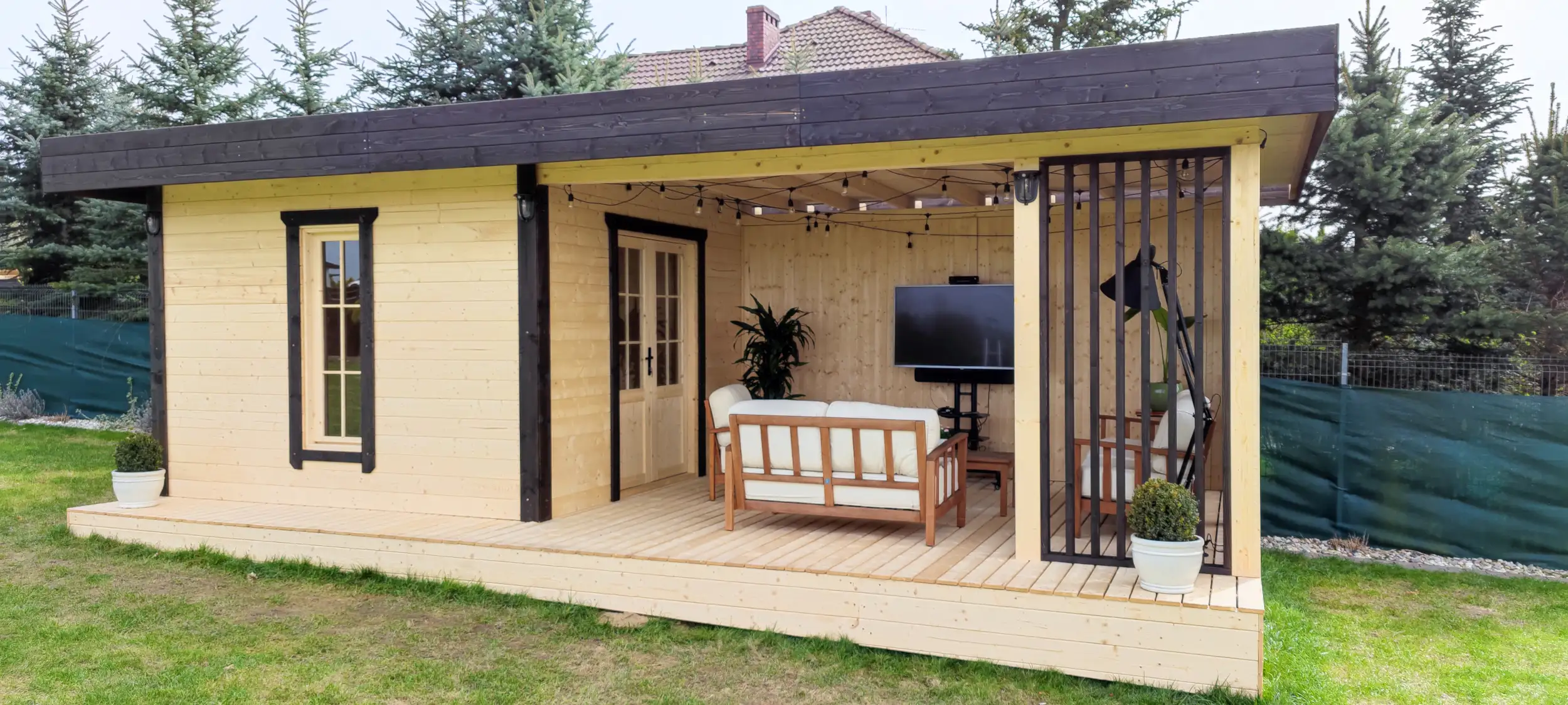 Domek narzędziowy Nataniel – stylowe i funkcjonalne rozwiązanie