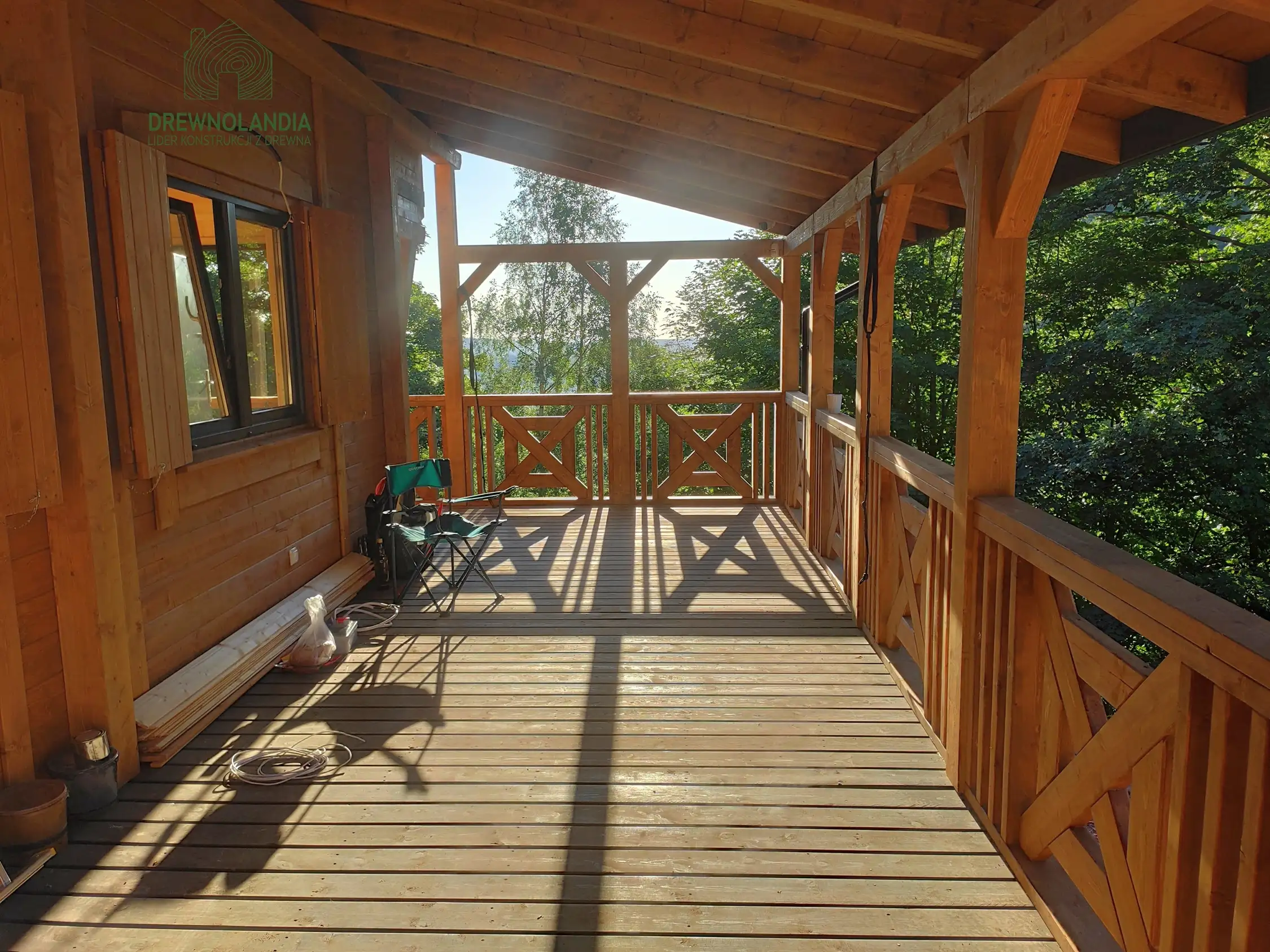 Mieszkalny domek CRP6 PLUS - drewniany i całoroczny