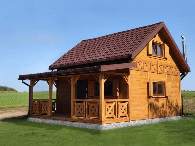 Drewniany domek letniskowy Julian, 6x7,5m, idealny na działkę rekreacyjną