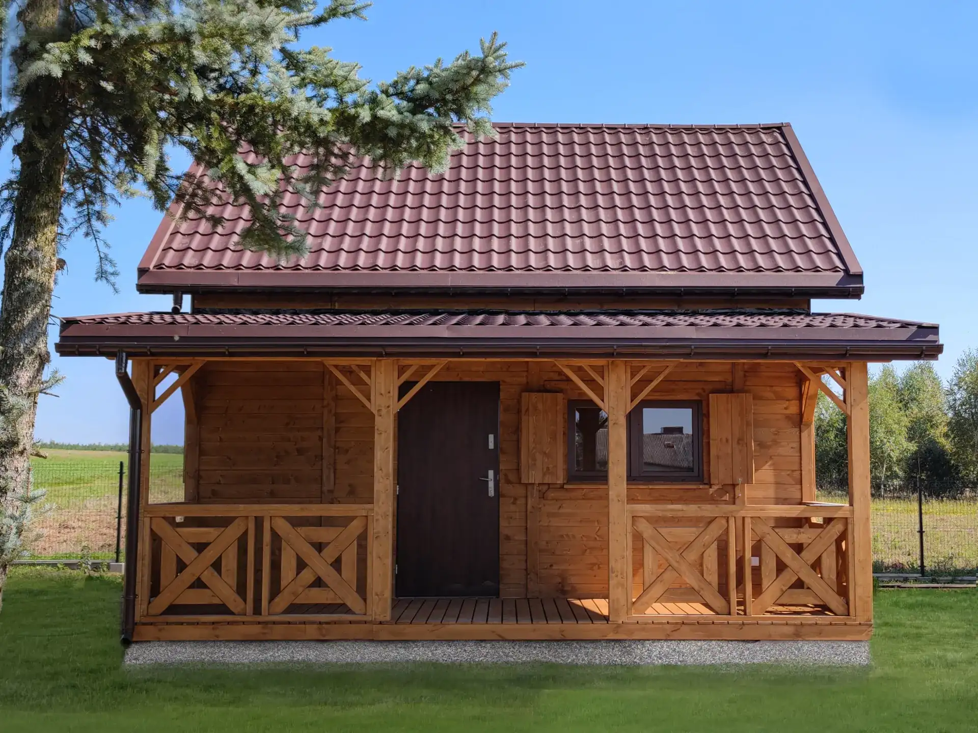 Domek letniskowy Julian, drewniany, przestronny, idealny do użytku całorocznego