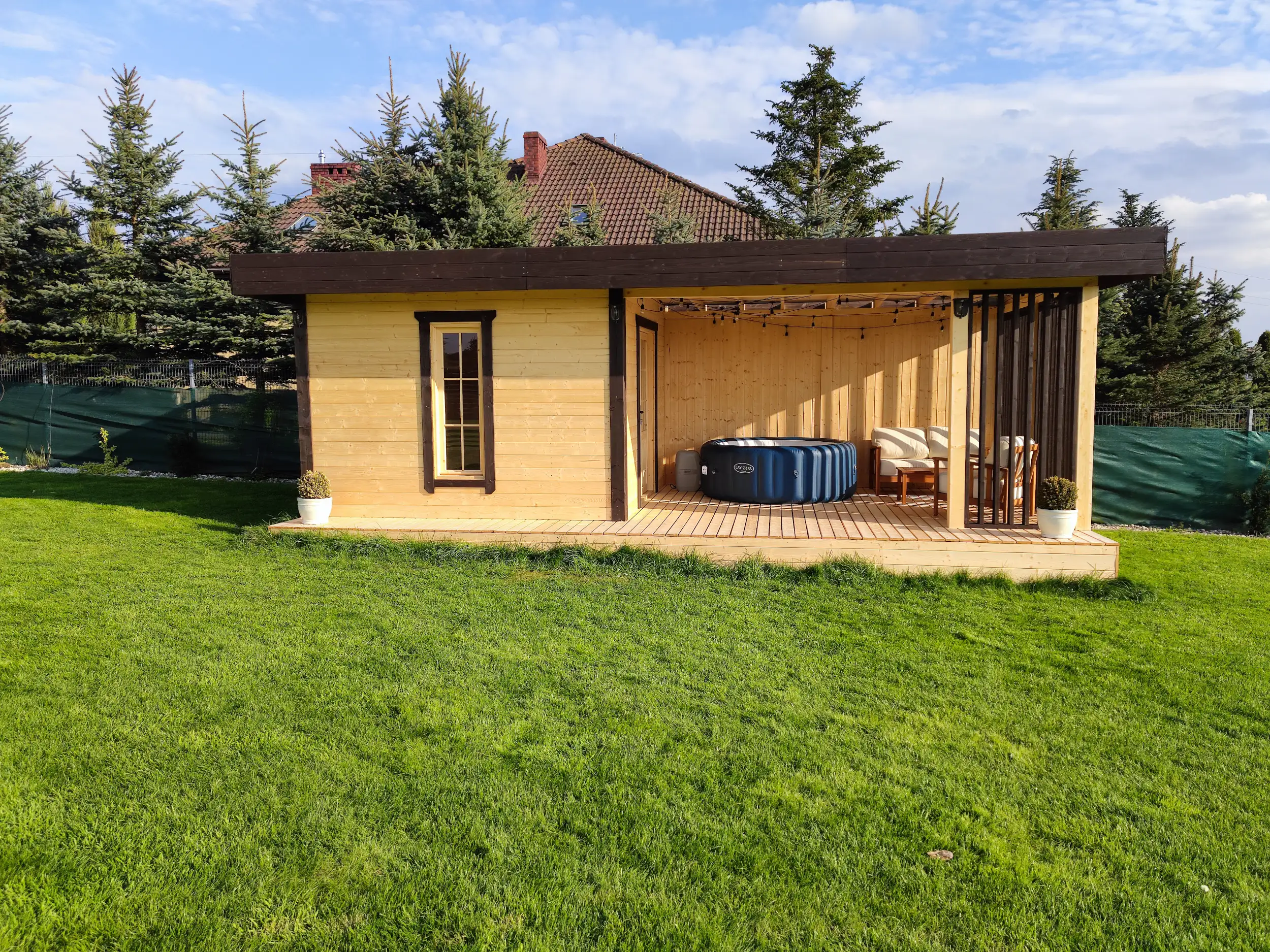 Sauna z altaną rekreacyjną – relaks w domowym zaciszu