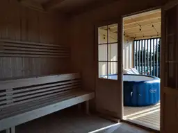 Sauna drewniana na własność – relaks w Twoim ogrodzie