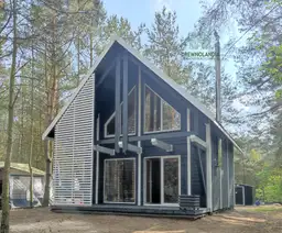 CRA13 - Domek rekreacyjny całoroczny z tarasem i antresolą, styl klasyczny