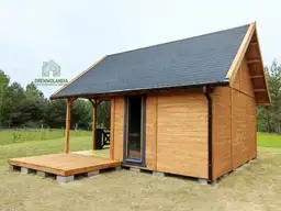 Drewniany domek letniskowy Wiktor III z antresolą – przestronny i stylowy