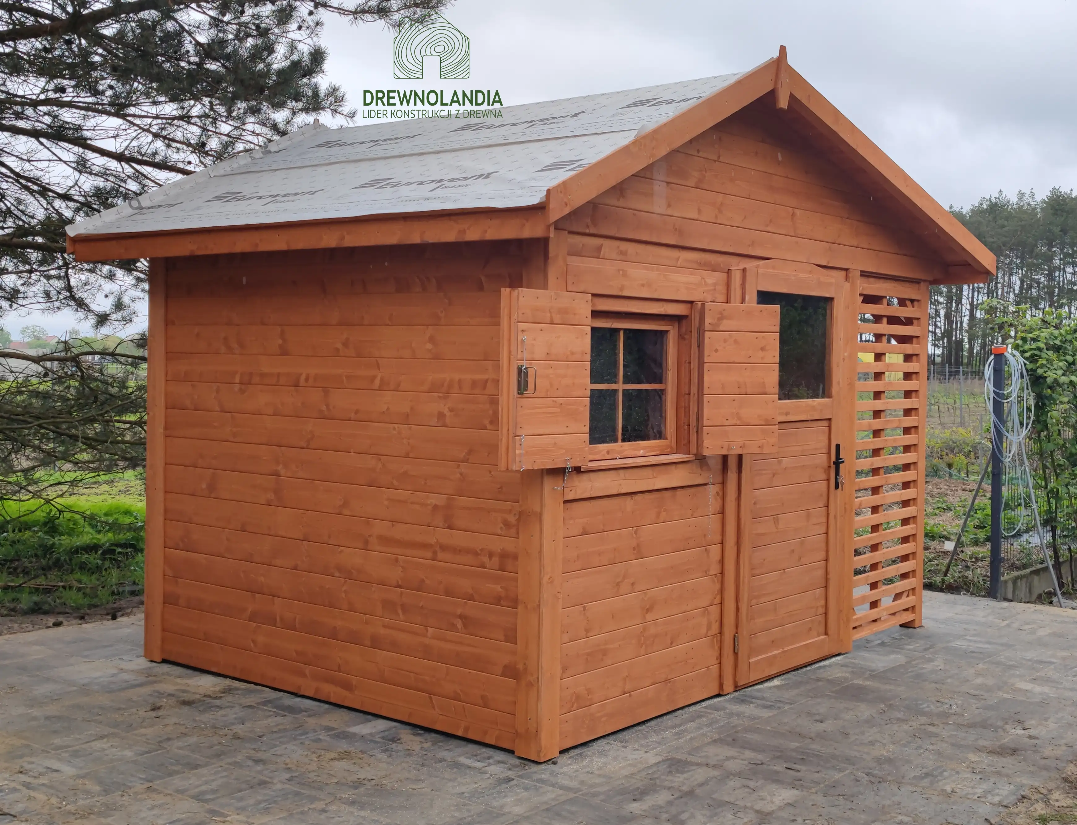 Domek gospodarczy z drewna Bonifacy - 3x2,5m 