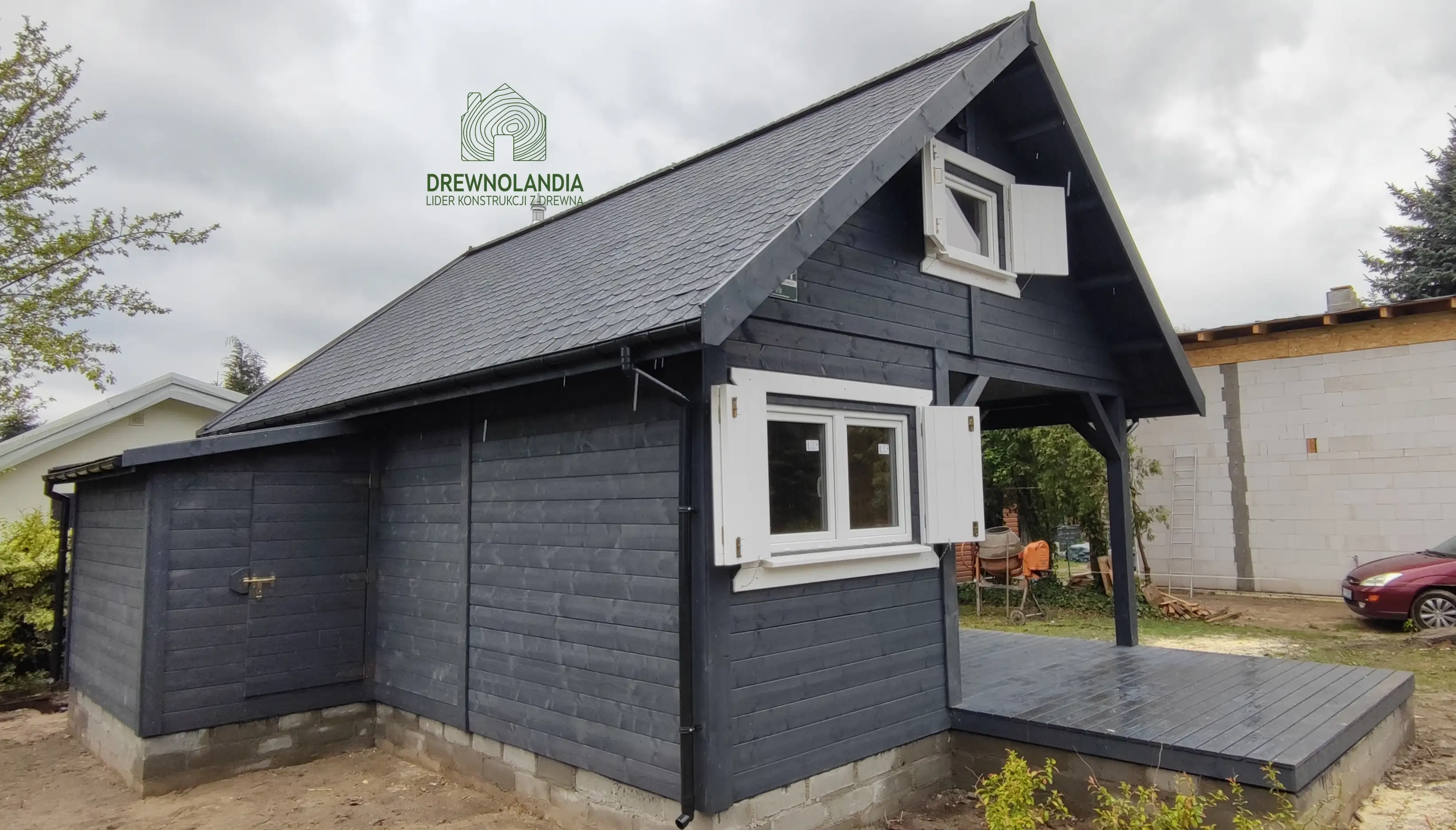 Domek Fabian IV – drewniany, letniskowy, z antresolą, idealny do rekreacji na działce