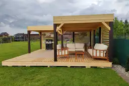 Duża altana ogrodowa Liwia – wyjątkowe miejsce do wypoczynku na świeżym powietrzu