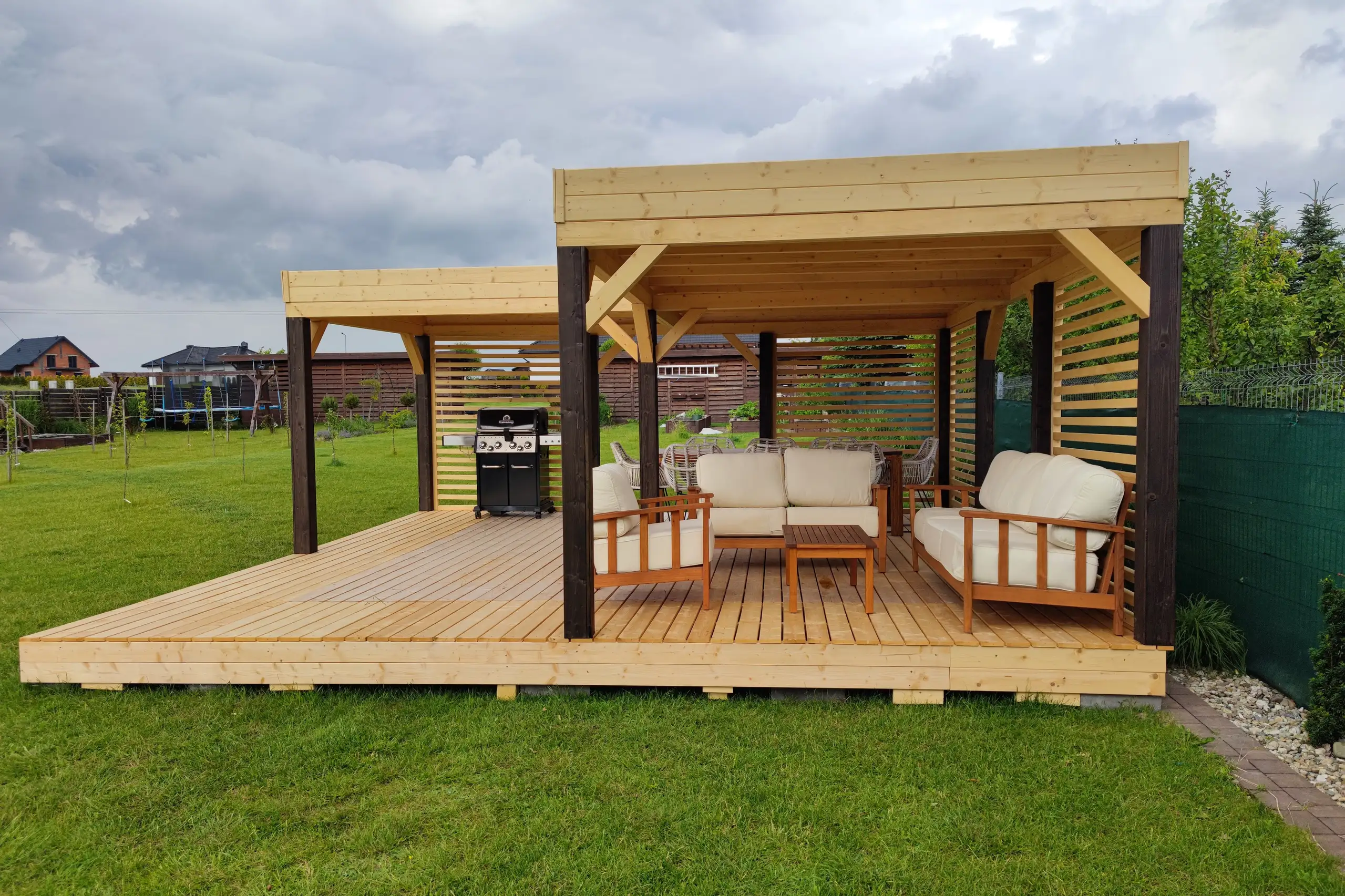 Altana Liwia - 6m x 6m