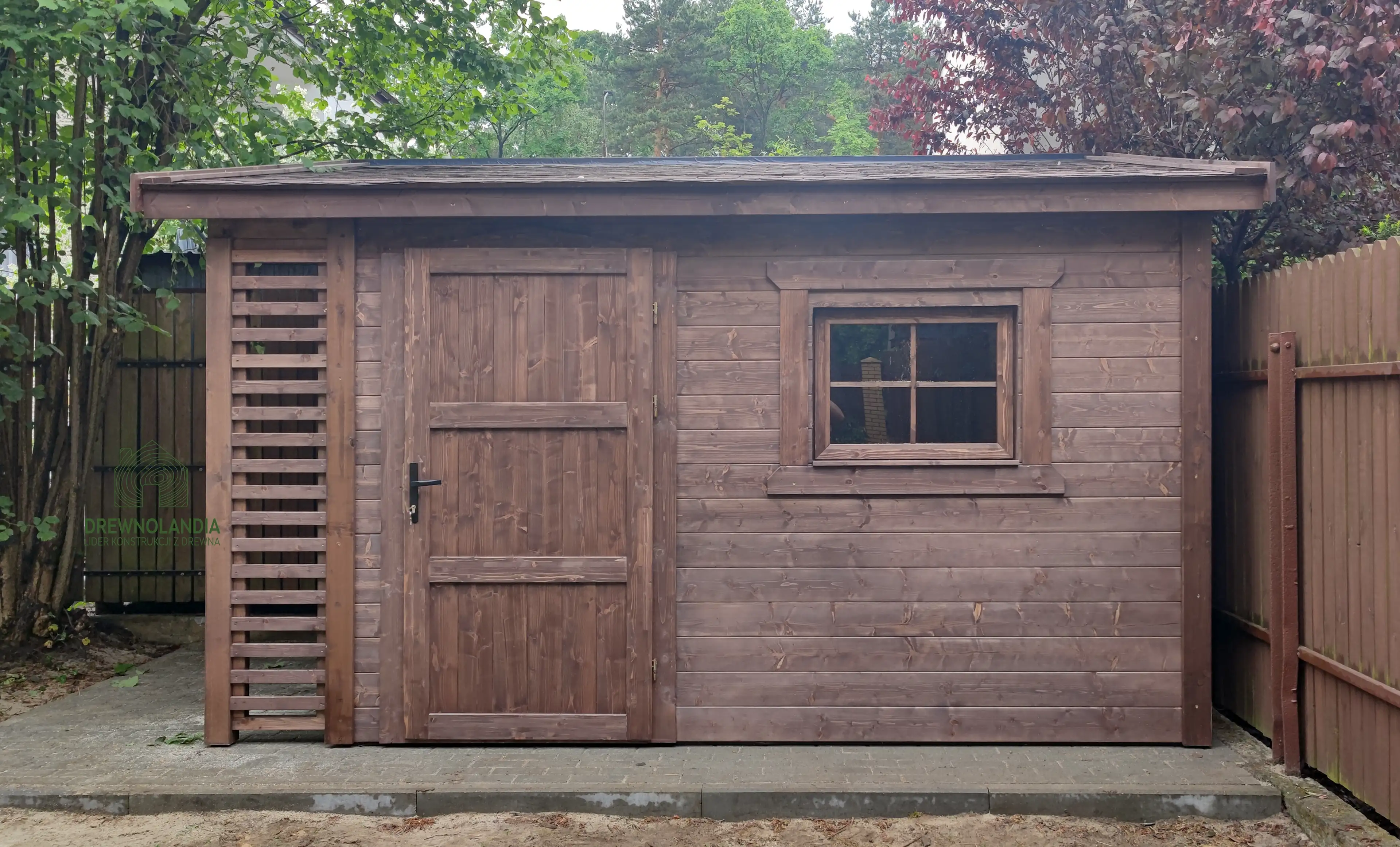 Gospodarczy domek z drewna Bonifacy, trwała konstrukcja do ogrodu