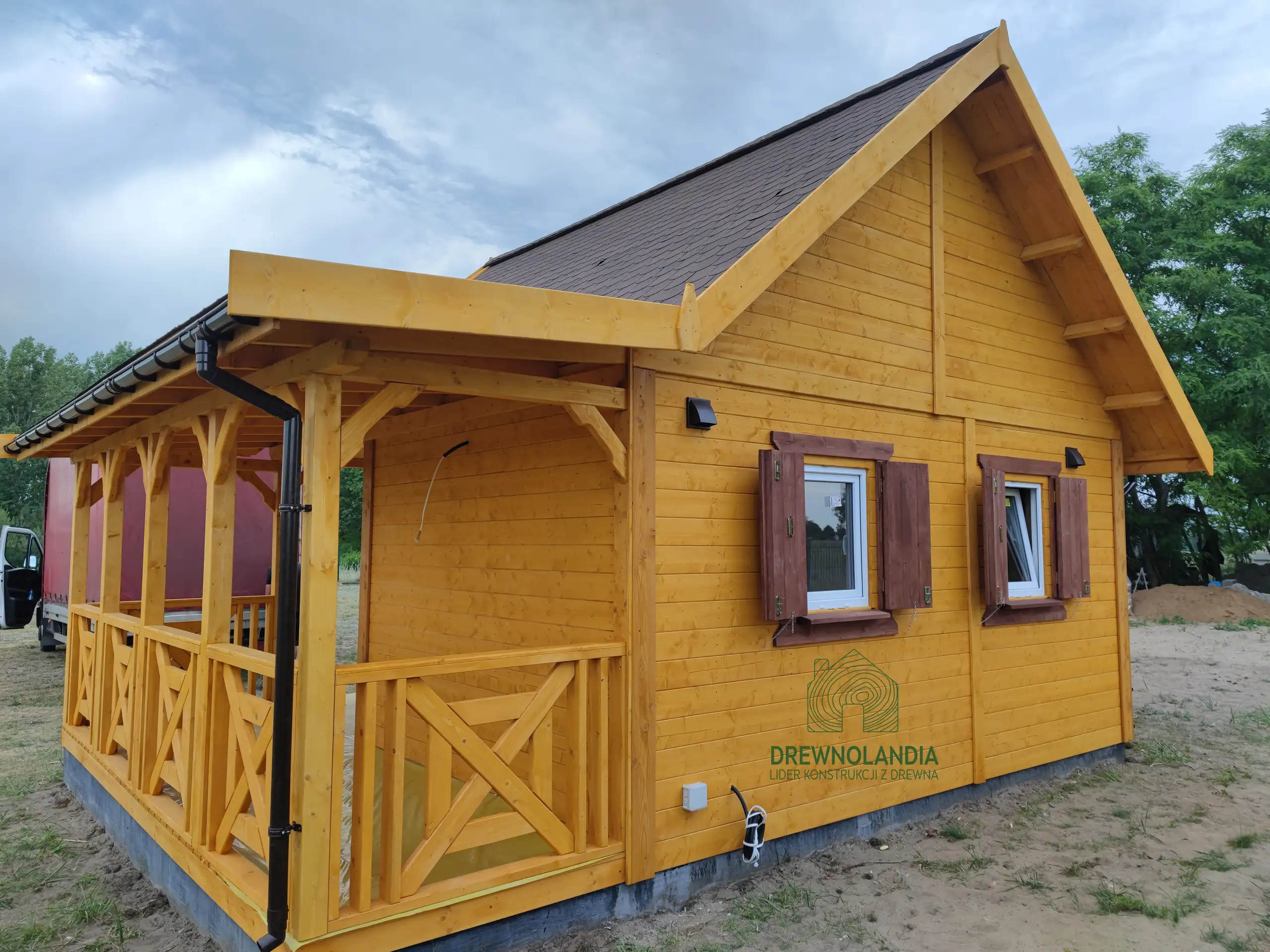 Domek Mieszko II 5m x 5m  + taras boczny 1,5x5m