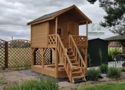 Domek Bolek dla dzieci – 2,8m x 2m – mały plac zabaw w zestawie