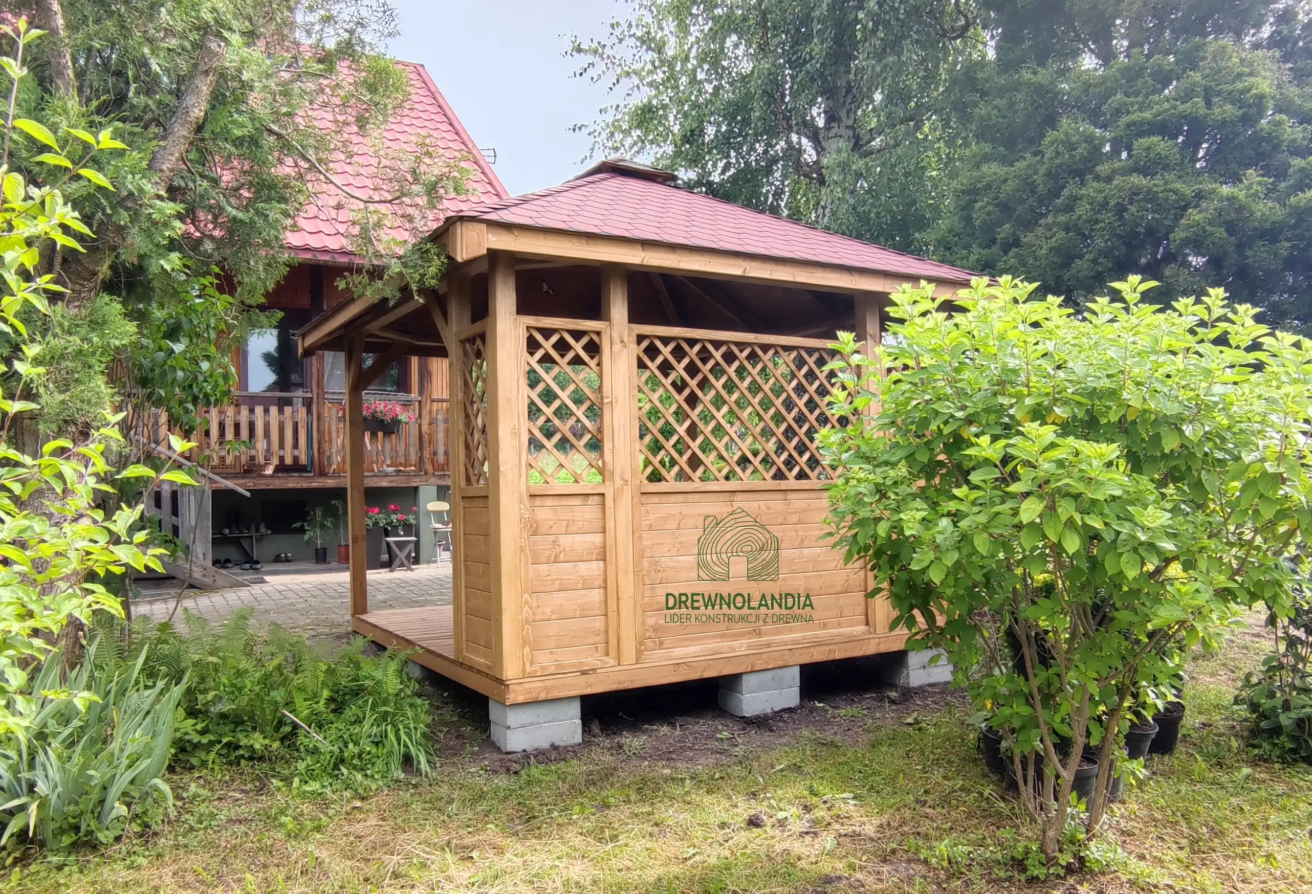 Drewniana altanka prostokątna Ilona na działkę – wymiary 3x3m