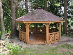 Drewniana altanka ośmiokątna Eliza o wymiarach 5 m, idealna na rodzinne spotkania