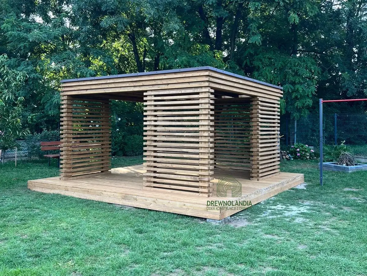 Coral 4x4m – altana ogrodowa, która łączy funkcjonalność z nowoczesnym designem