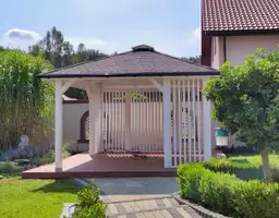 Przestronna biała altana ogrodowa Nela o wymiarach 4x4 m