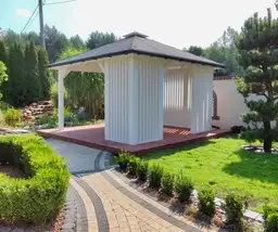 Biała altana Nela – nowoczesny design w ogrodzie