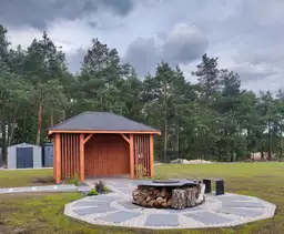 Altana ogrodowa Branda – solidna konstrukcja drewniana, 4x3 m