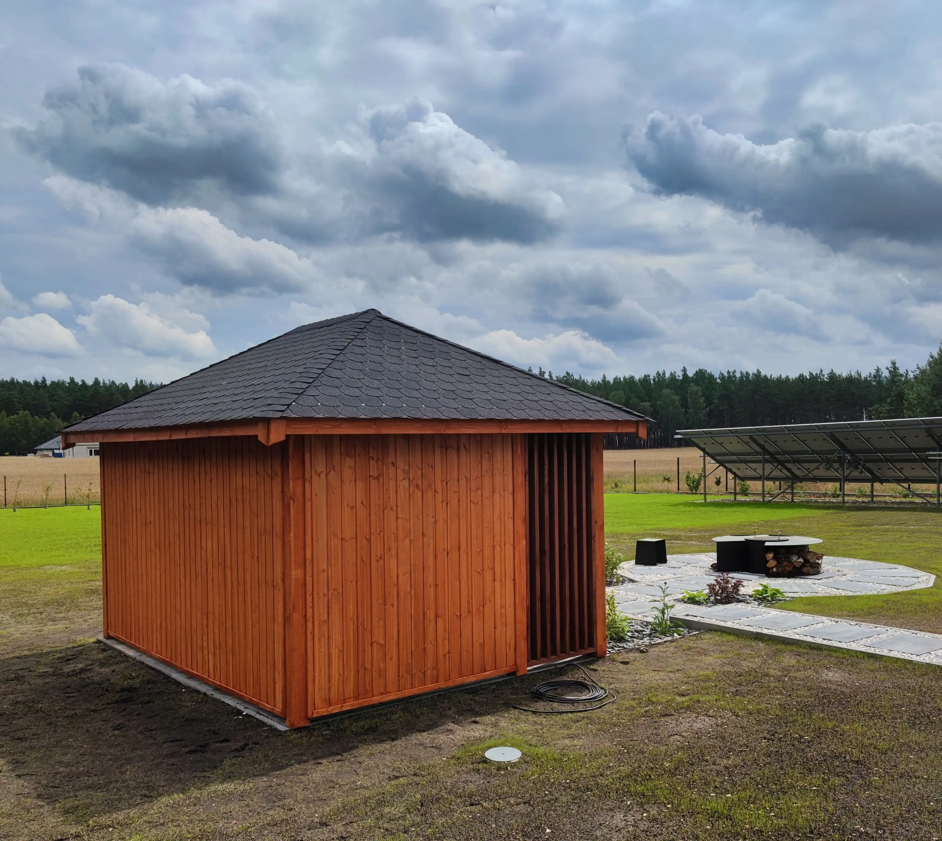 Drewniana altana Branda – przestronna i praktyczna 4x3 m