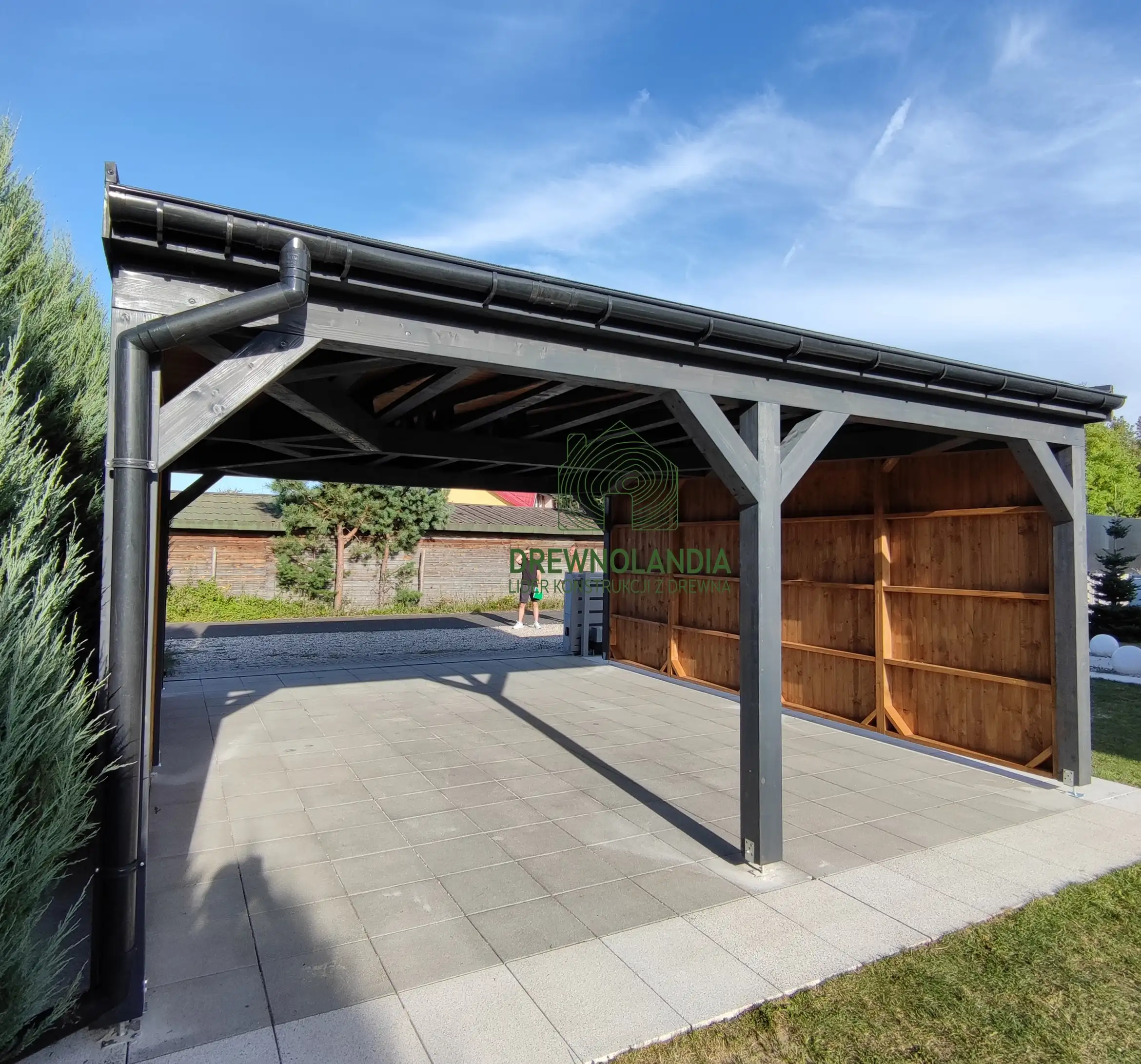 Zadaszenie samochodowe Sara 6x5m – nowoczesny design w drewnie
