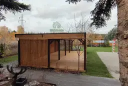 Altana ogrodowa Liwia – klasyczny design z drewna w nowoczesnym stylu