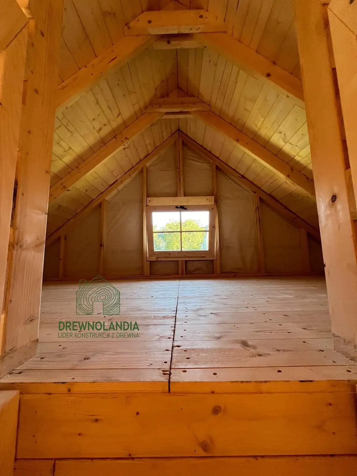 Amadeusz II - drewniany domek letniskowy o powierzchni 24m², z tarasem